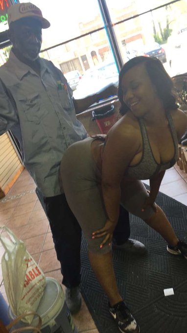 I wonder is my man Lincoln gon come to my Stripper party this Friday  so I can strip for him🤔🤔🤔🤔 @Exclusive773<a href="/tag/sogonechallenge"class="tags"><span>#sogonechallenge</span></a>