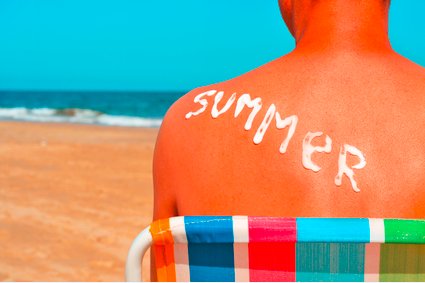 Загар на английском. Загорать на англ. Солнцезащитный крем клипарт. Смешные загорающие на пляже. Загар рисунок.