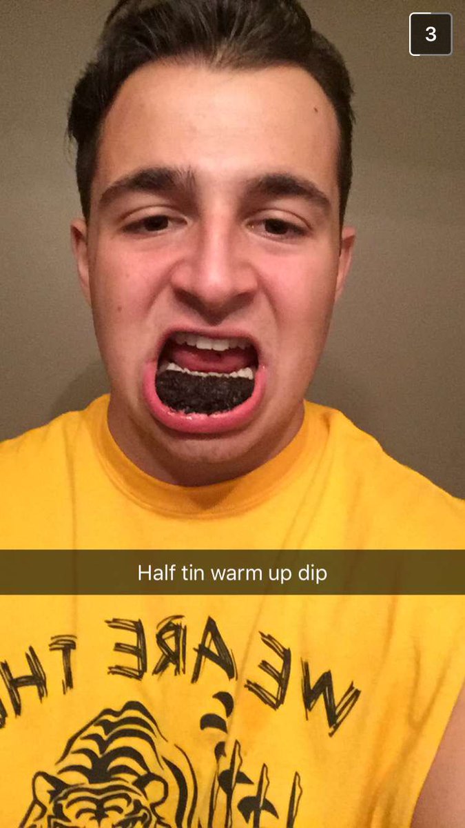 k_mato22's tweet photo. Big happy bday S/O to the frat LORD himself @alexfattore24 hope you have a good one boss! #LilDip https://t.co/AMBEzv0SPb