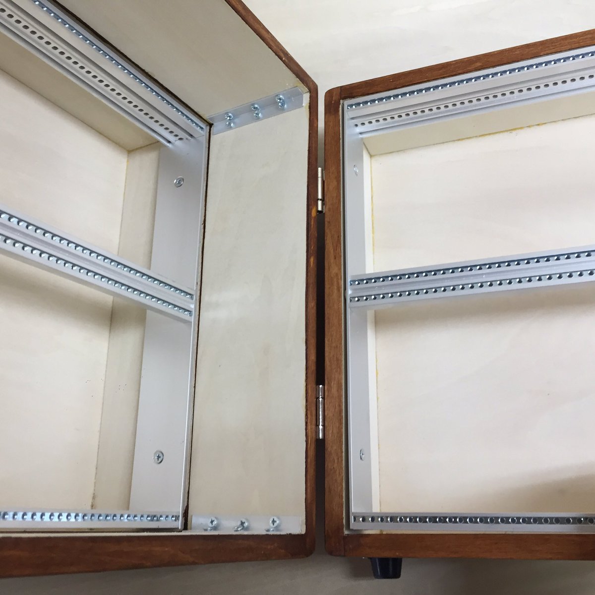 MasaruUeno's tweet photo. 新製品:モジュラーシンセキャリングケース
84HP 4段 パッチングしたまま収納、運搬可
ご興味ある方はお問い合わせを
#モジュラーシンセ #modularsynth #modularsynthcase #モジュラーおじさん https://t.co/WSq38DyNQq