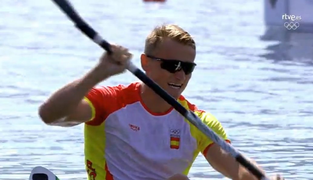 ORO y remontada de @MarcusWalz .Qué  difícil es progresar en piragua y que fácil has hecho que pareciese. ¡ENORME!