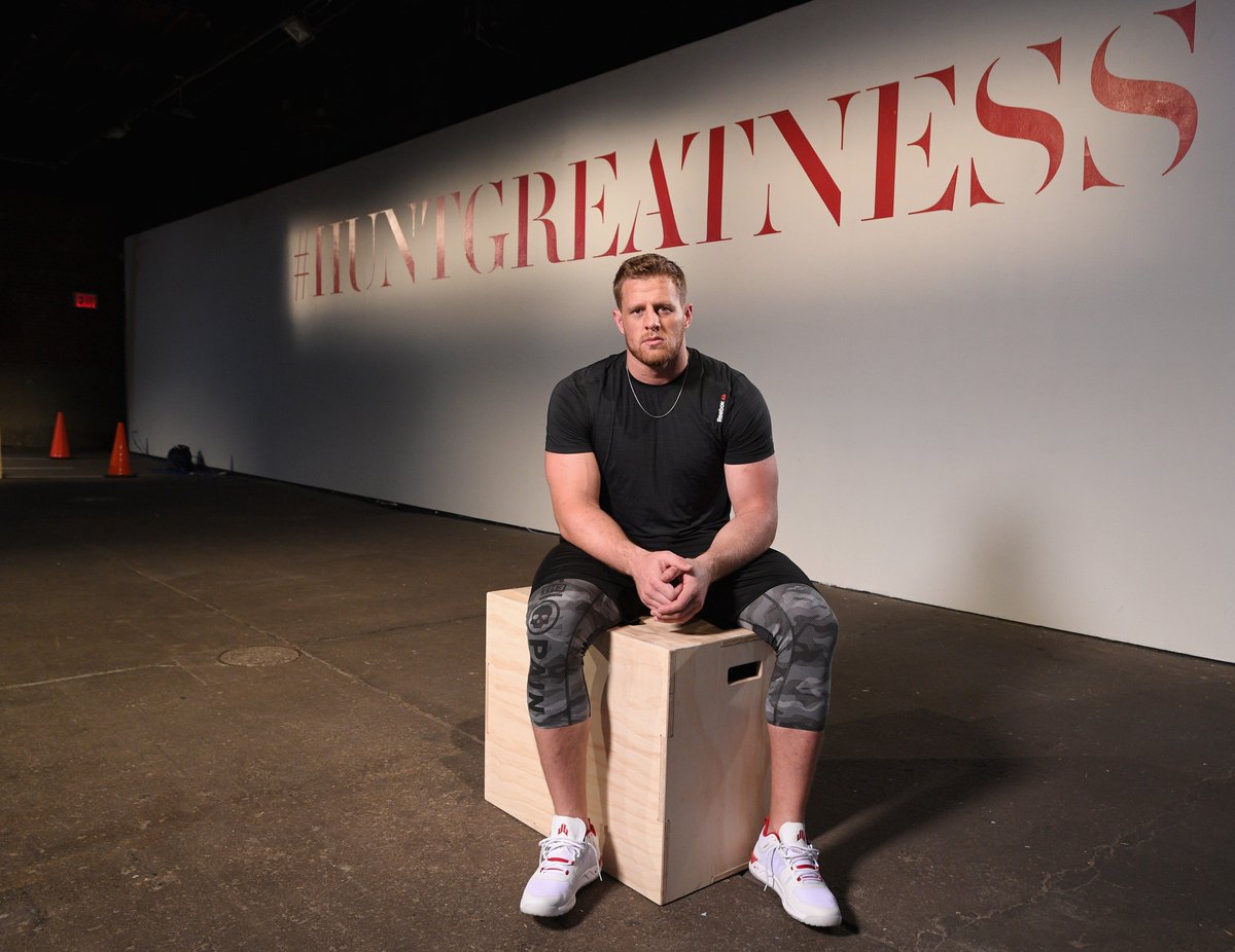 KPRC2's tweet photo. .@JJWatt accepts @TheRock's #22PushupChallenge for good cause, challenges @Simone_Biles https://t.co/1LLcs8UYFu https://t.co/yOdED245eC