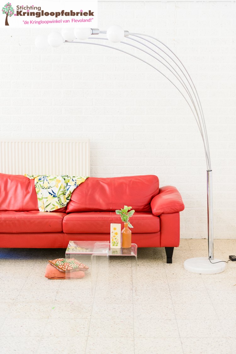 KringloopAlmere's tweet image. Een prachtige design booglamp met marmeren voet en 5 lampen! #kringloop #almere #lelystad tinyurl.com/h5nnjf5