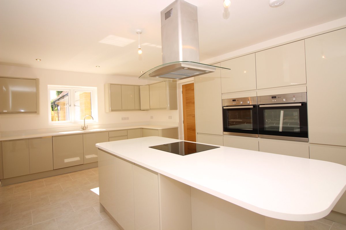 RodgersEstates's tweet image. OPEN HOUSE - This coming Saturday (20/08/2016). Come and join us 12-3pm. Fivehed, Somerset, TA3 6PF -  £535,000