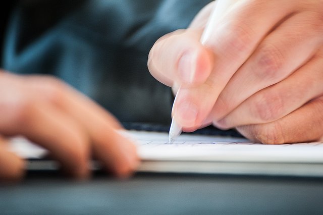 WebJurist's tweet image. Kreditwiderruf: OLG München erklärt Widerrufsbelehrungen von Sparkassen für unwirksam dlvr.it/M2zNBV