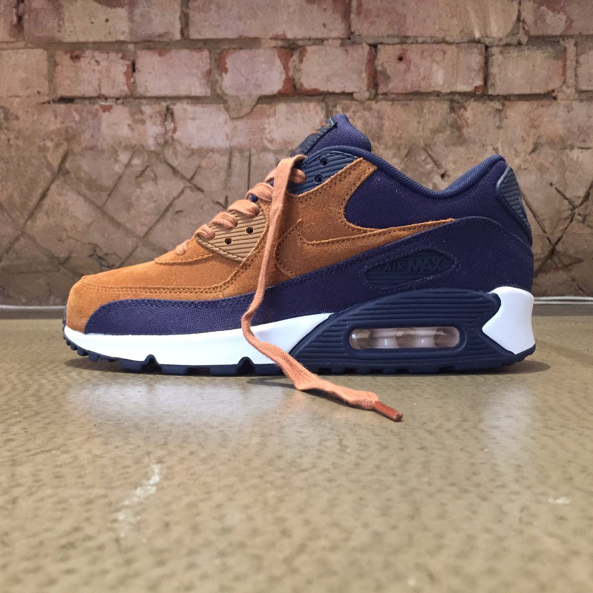 Elocuente Recreación Flojamente wellgosh on Twitter: "#JUSTLANDED | Nike Air Max 90 PRM 'Ale Brown' available in store & online now priced £119.95 https://t.co/8QMBLBC3OT https://t.co/AcfWNm0hgT" / Twitter Elocuente Recreación Flojamente wellgosh on Twitter: "#JUSTLANDED | Nike Air Max 90 PRM 'Ale Brown' available in store & online now priced £119.95 https://t.co/8QMBLBC3OT https://t.co/AcfWNm0hgT" / Twitter