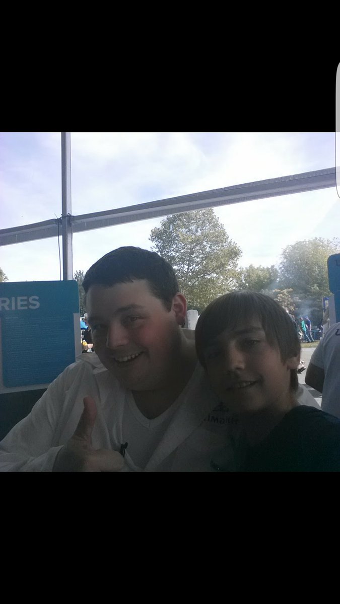 _AlexLiv_'s tweet photo. Totally forgot about this picture!!! @Barnacules https://t.co/hhwm0fzGGc
