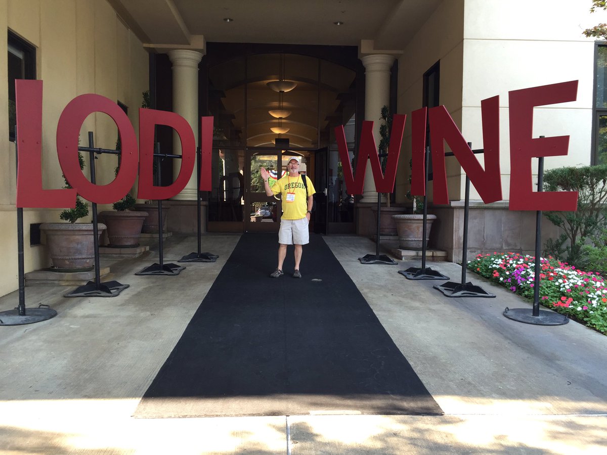 Winerywanderin2's tweet image. Spending Tuesday debriefing from WBC16, can&apos;t wait to share the experience #WBC16 #lodiwine #kristydevaney