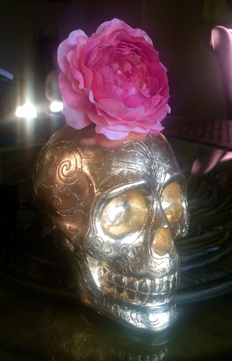 Locals_Choice's tweet image. Keep your shine on Localschoice Printing in Rancho Mirage. #goldleafart #keepyourshineon