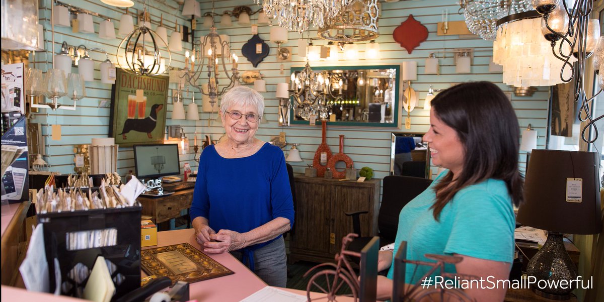 reliantenergy's tweet photo. .@LightingEtc says lighting is the bling that makes a room sing! #ReliantSmallPowerful https://t.co/AmpMDRlUHb https://t.co/PZu4hiGUEC