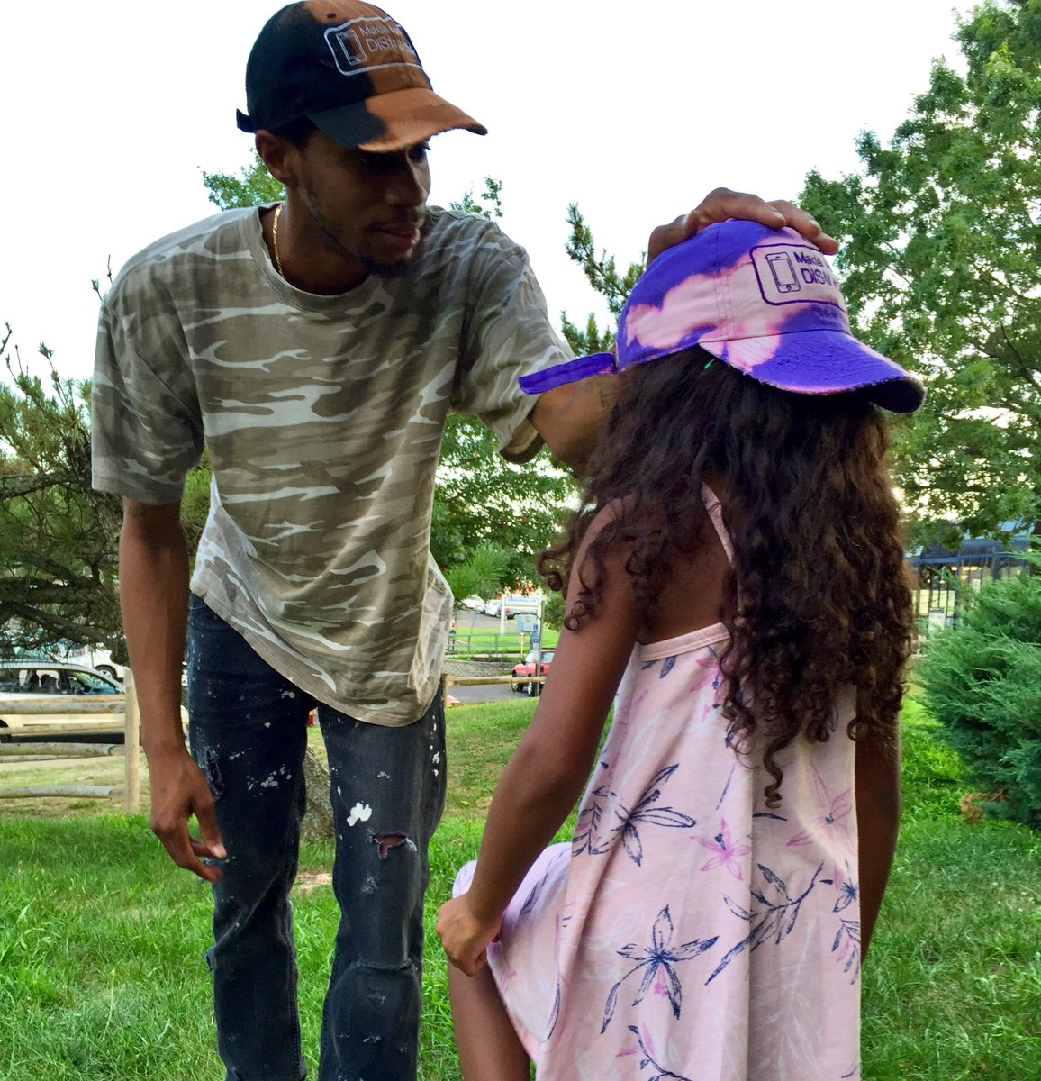 OGRODDY's tweet image. Cop yours today 

📵 @DiStractionApp 📵