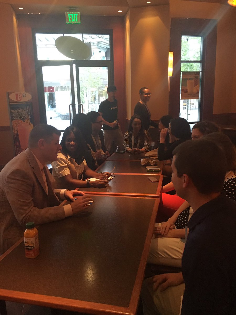 Coffee with <a href="/ScottDWiley/">@ScottDWiley</a>! Such an incredible person. He will do an amazing job as chair of #ASAE. <a href="/OSCPA/">Ohio Society of CPAs</a> #ASAE16