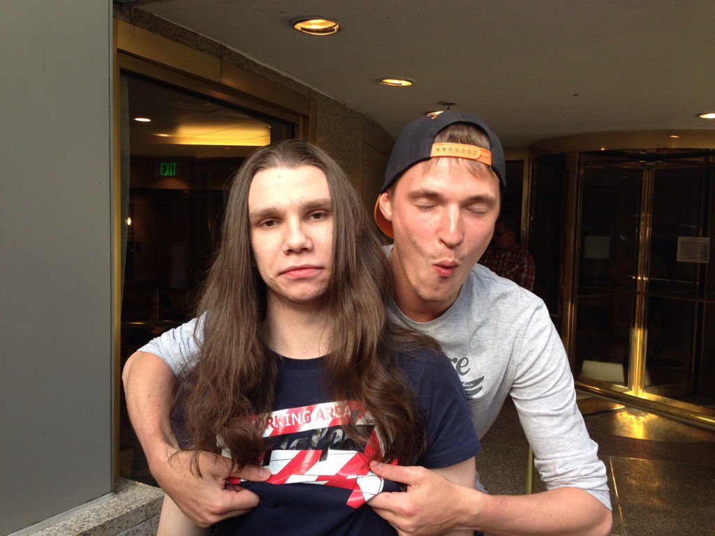 Cp_ftqPWEAA0USF?format=jpg&name=large