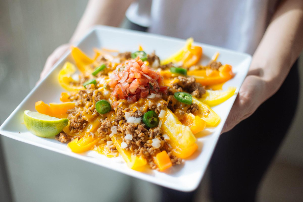Thehammerchisel's tweet image. Nacho craving? Nacho problem! Try lower calorie Bell Pepper Nachos for a guilt-free snack:
bchbody.life/2bkCXyO