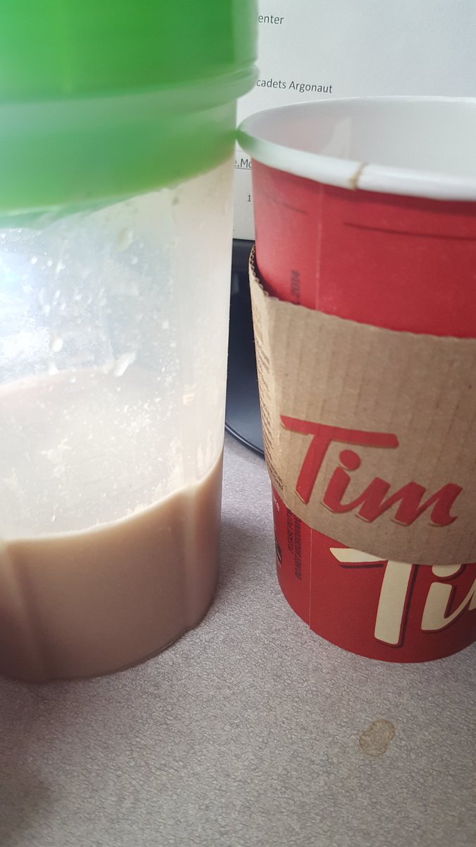 jacquelinemoll4's tweet photo. Lttle thrive to curb the hunger mid afternoon..#thrivearmy https://t.co/Q8qI0xNt0F