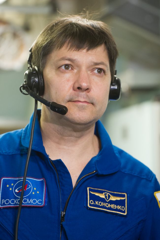 roscosmos's tweet photo. Космонавты Роскосмоса Г.Падалка и О.Кононенко признаны годными к прохождению новой подготовки в составе экипажа МКС. https://t.co/lDwaNkfYgV