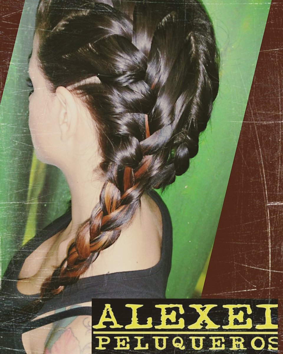 AlexeiGarvia's tweet photo. #boxerBrides #alexeipeluqueros #Toledo hecho por @CristyRamos89 https://t.co/j4qiGAic3g