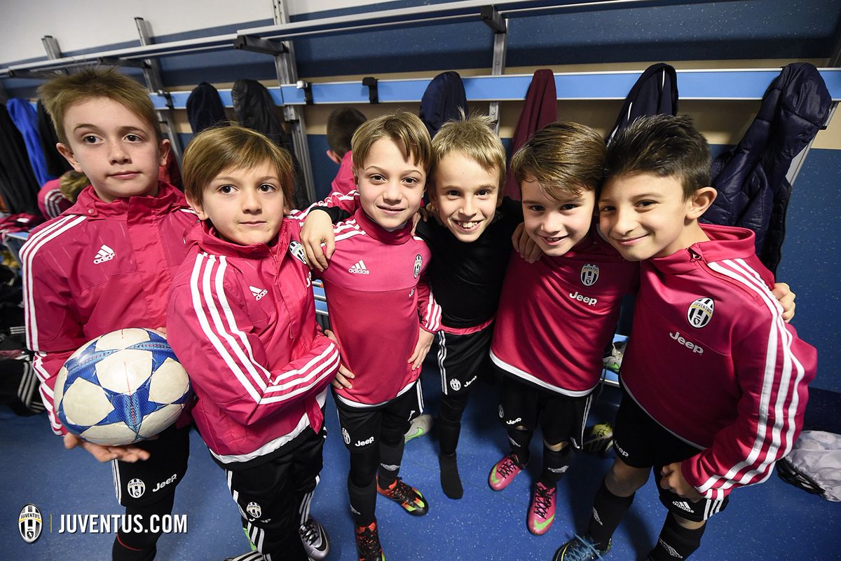 juventusfc's tweet photo. Qui: https://t.co/poRFvKdzzq tutte le date dell'inizio degli allenamenti per i nostri #JKids! 📝 https://t.co/UwVLnDOyE3