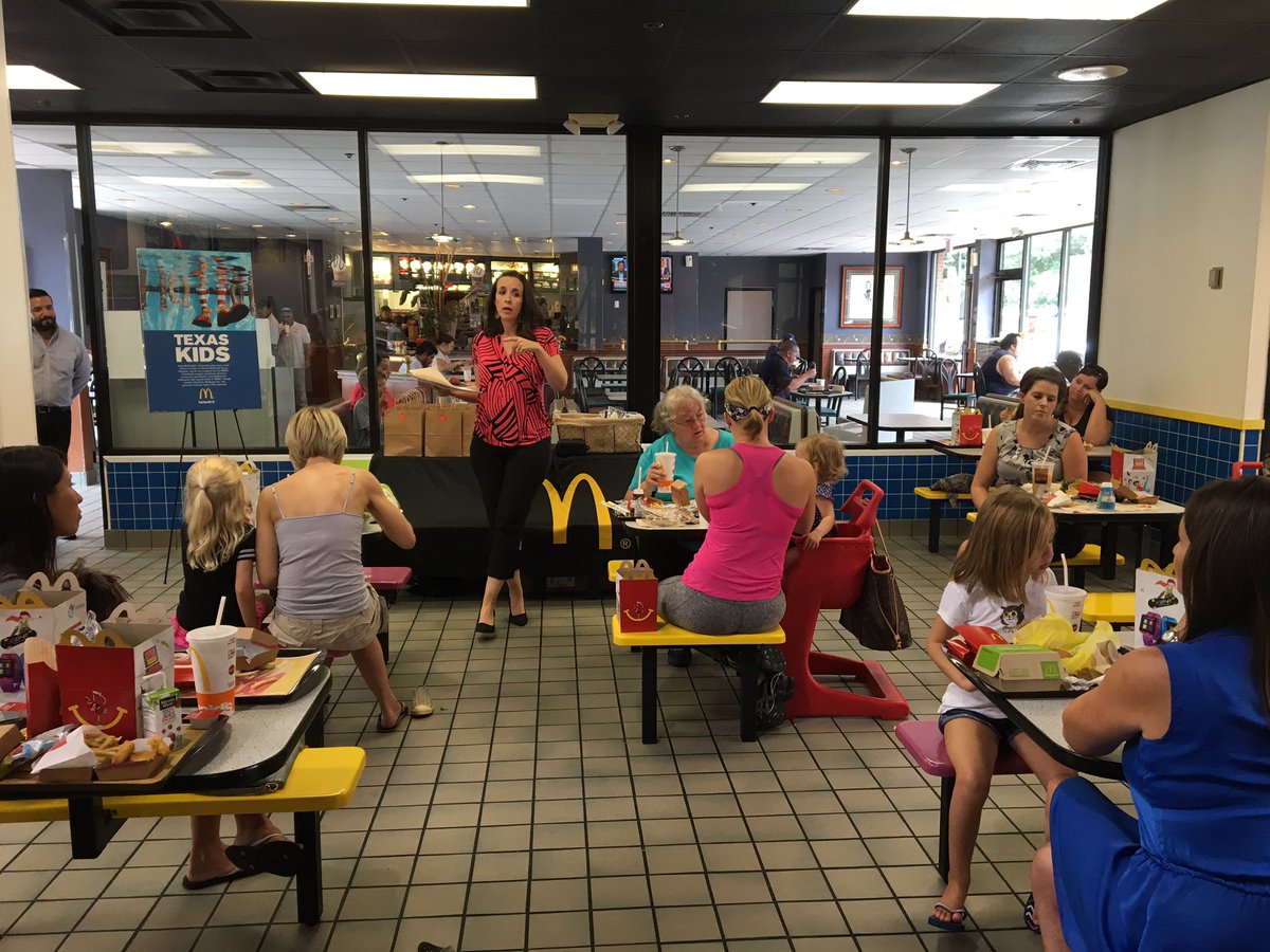 MetroMoms's tweet photo. North Texas Moms learned today about healthy improvements in @McD_NorthTexas menu. We are excited about the changes! https://t.co/xVEZw8paMK