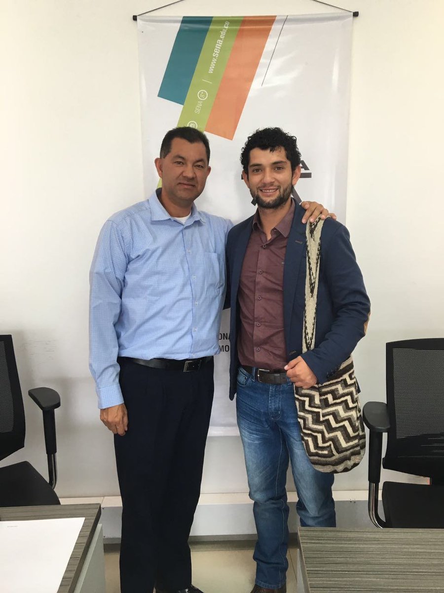 JuventudBoyaca's tweet photo. Reunión Líder regional d emprendimiento SENALeonardo Brijaldo, acompañamiento con Proyectos productivos para jóvenes https://t.co/H7uIE8VZXI
