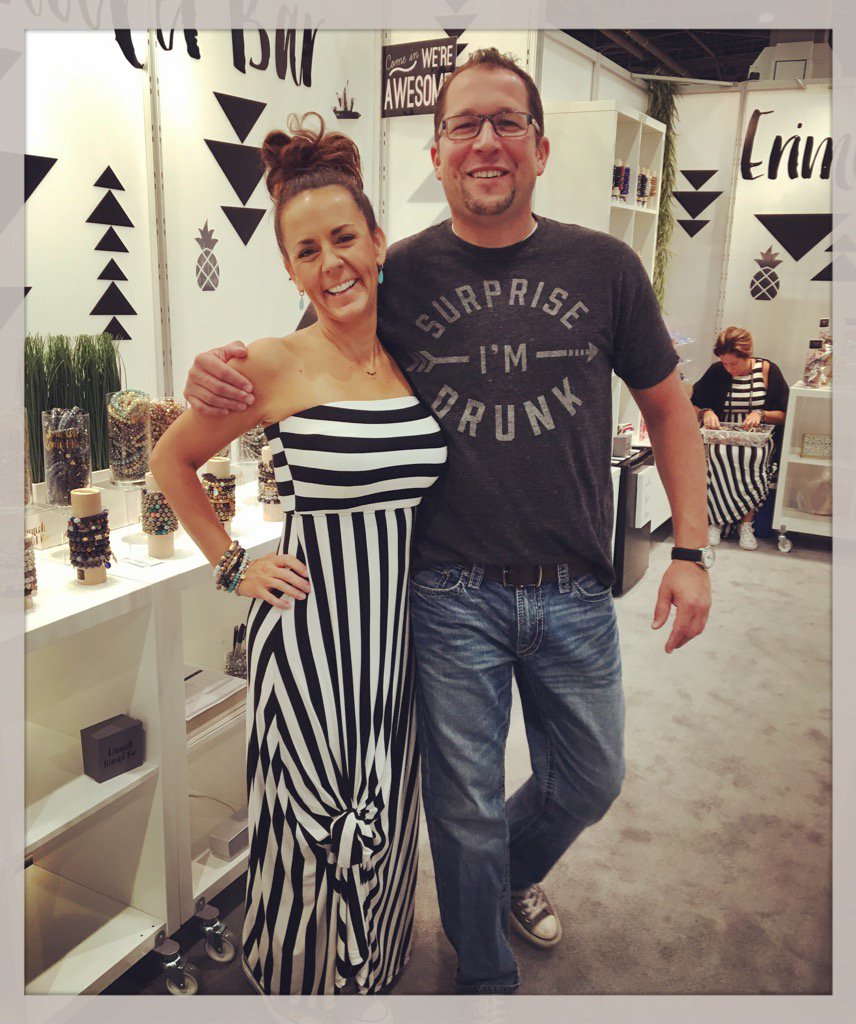 AaronEgoose's tweet photo. Magic Vegas day 2 free margaritas!  #erimishbraceletbar #magicvegas https://t.co/M7pWWRWeWF