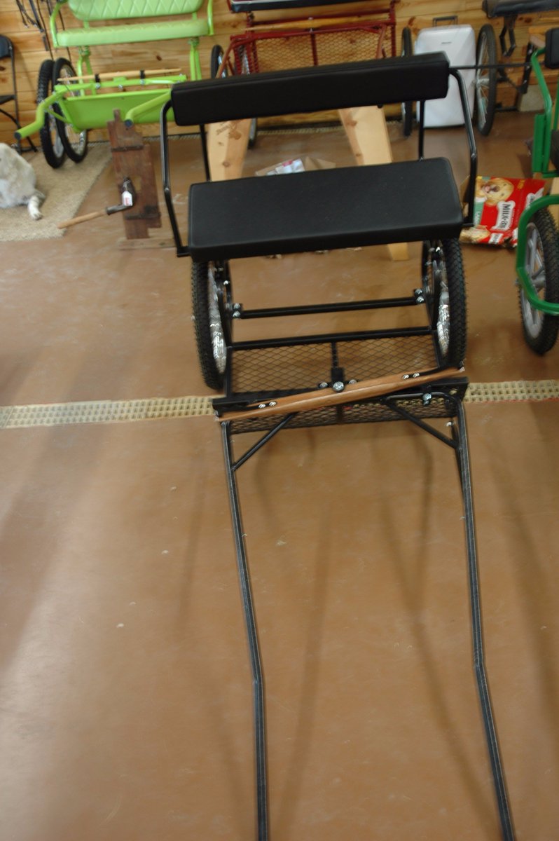 BrayfieldsFarm's tweet photo. Easy Entry #Carts for Miniature #donkeys. Call (813)781-7143 or email tom@brayfieldsharnessshop.com for info! https://t.co/27l9cQbsWg