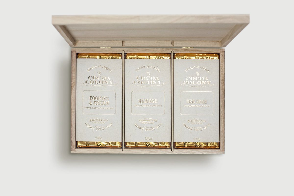 ddope_design's tweet photo. —Cocoa Colony by @bravo_rocks 
More: https://t.co/v9hI8U4u0Z

#design #branding #packaging #print #Gold #premium https://t.co/L3Y4DPwhu5