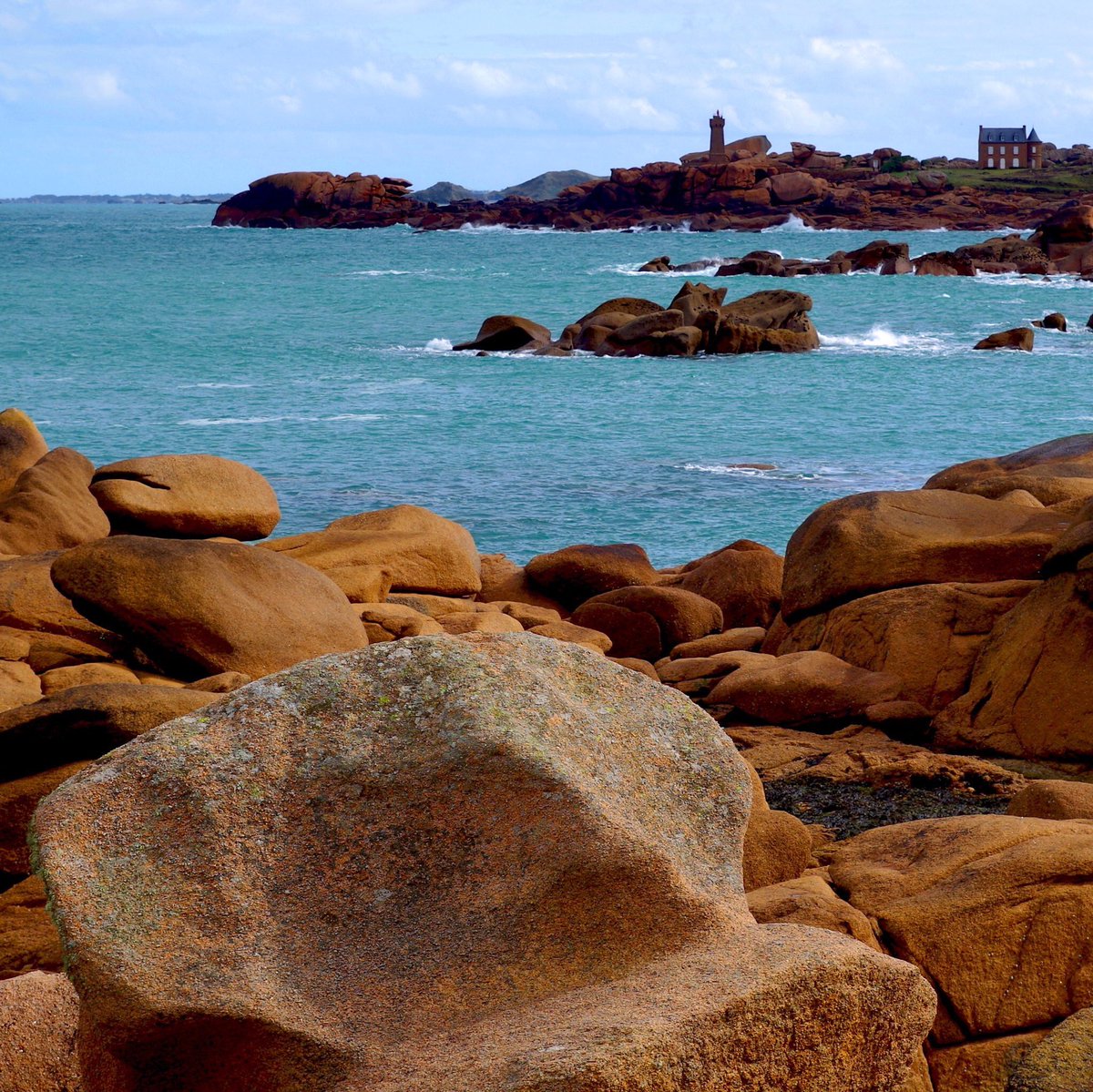 BreizhWeCan's tweet image. Inspire
Expire
Respire
C&apos;est la minute bretonne
RT @IciBretagne La Côte de Granit Rose de l&apos;île #Renote #Ploumanach