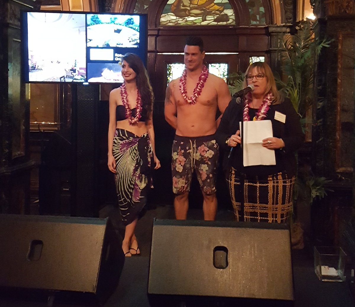 travel_daily's tweet photo. Hawaii set for record number of Aussie travellers in 2016. Spend and duration of stay both up #alohadownunder https://t.co/hUSy9GHkXl