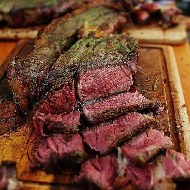 DevonMeatboxCo's tweet image. Wonderful #Grassfed #Dexterbeef in our #Meatboxes .
Photography @devonwoodsmoke @Devon_Hour @nakedfarming