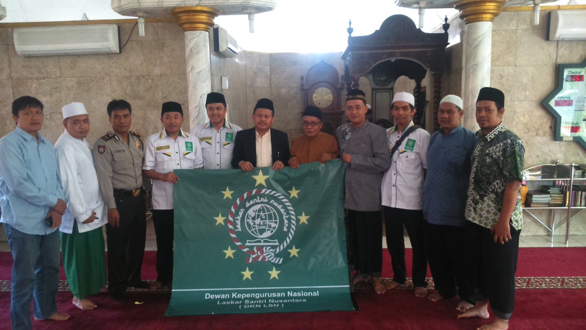 Didi_LC's tweet photo. #MarwanComeBack maka Laskar santri Nusantara juga ComeBack mengabdi untuk Rakyat @marwan_jafar @cakiminpkb https://t.co/DPl6jw79uj
