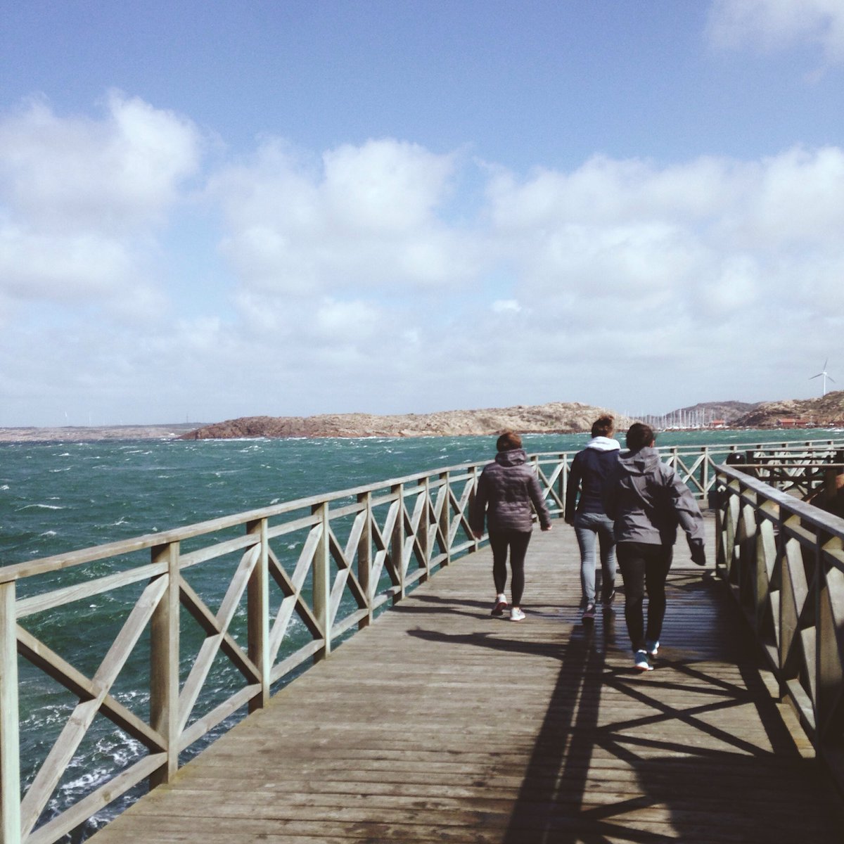 Pre-lunch walk 🌤🚶🏼#wimseries #lwm2016