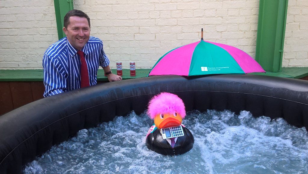 Quacksreturnsfrom£50 tweet media