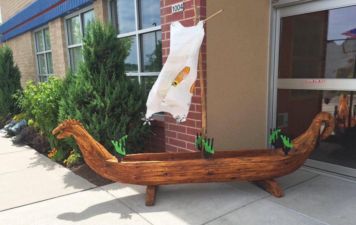 FreshMOWSC's tweet image. Paid Mortgage = Viking Ship + Lake Michigan + Fire. Join us at 1:30 pm on North Point Beach Wednesday!