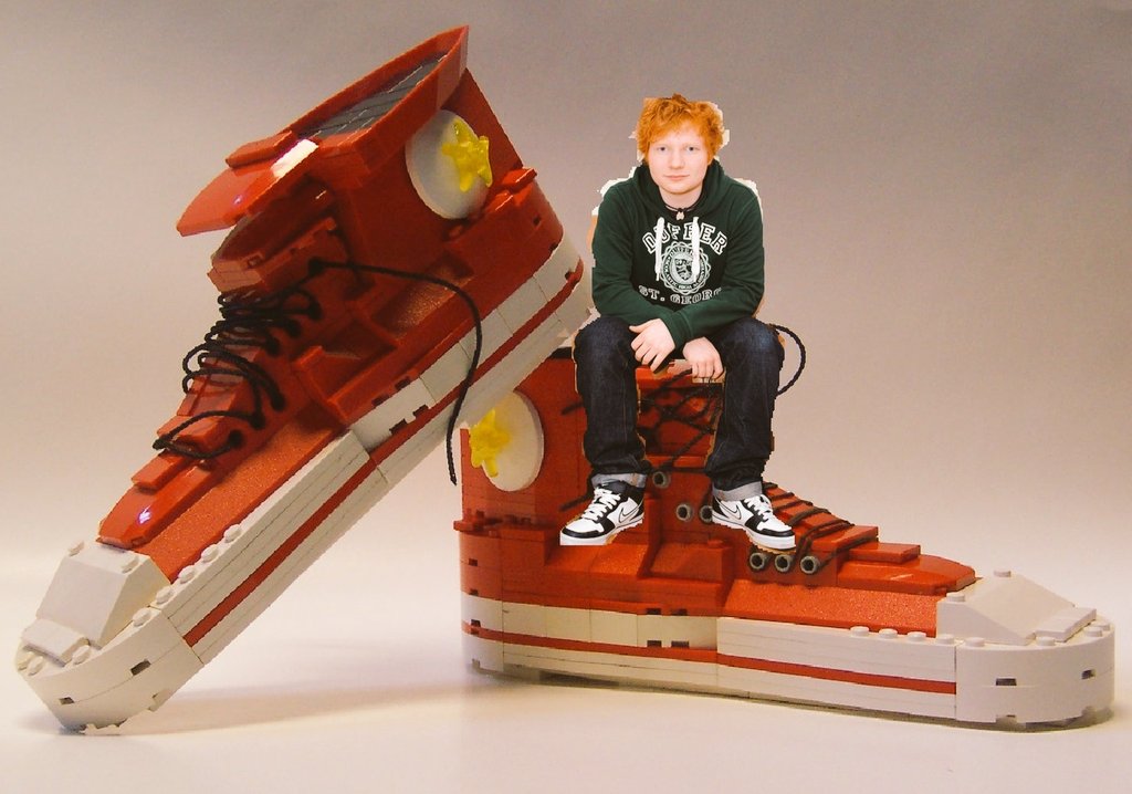 superjules69xxx's tweet photo. @edsheeran just hanging around, waiting for your return ♡
#bringonalbum3 #MissingYouEd #MusicIsComing ♡ https://t.co/9AC06vuDRi