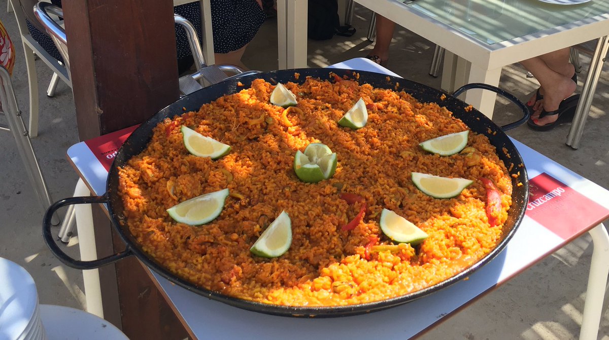 FDBLAMANGA's tweet image. No será nueva gastronomía. Ni falta que le hace.