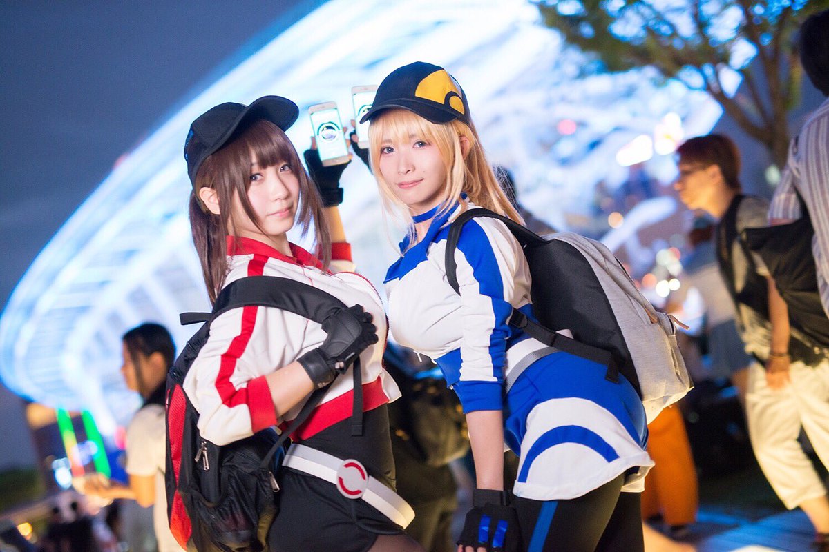 Jill 6 コスケットでるよ 2人で探せばレアなポケモンだって見つけられるかな 青いトレーナーちゃん じる Jill Mw 赤いトレーナーちゃん 伊織もえ Moe Five コスサミ Wcs16 ポケモンgo