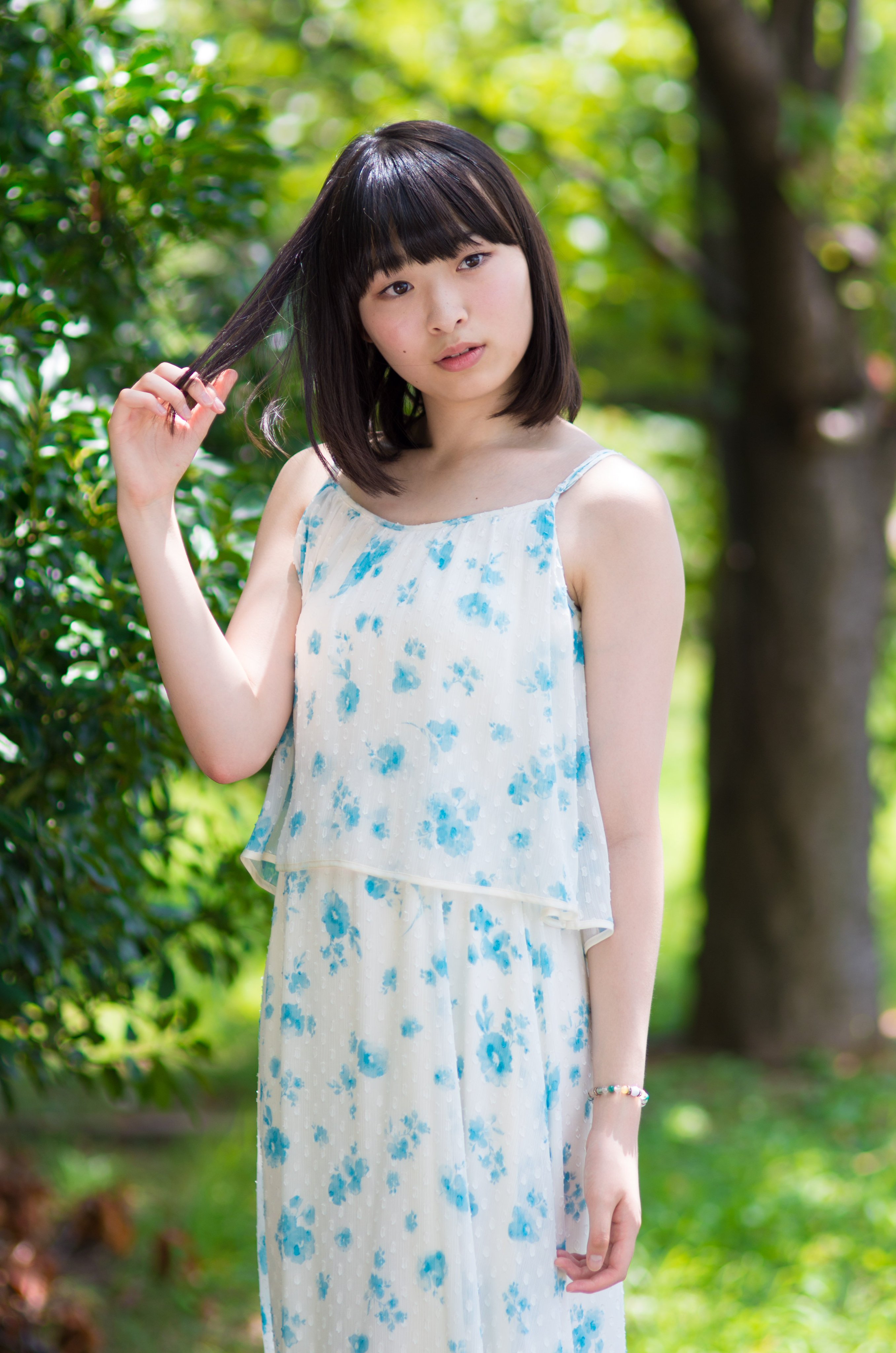 芹沢希  / X