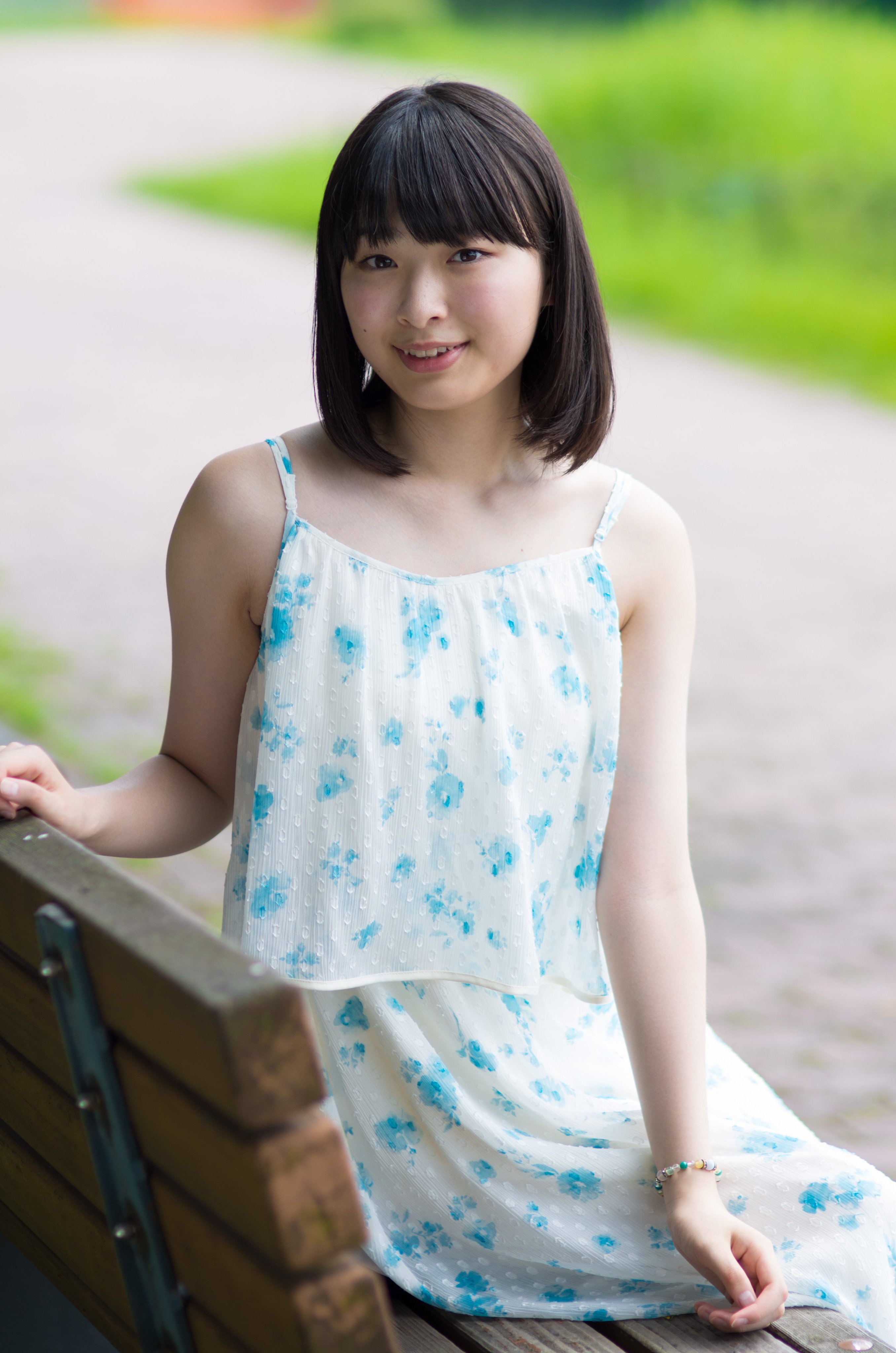 芹沢希  / X
