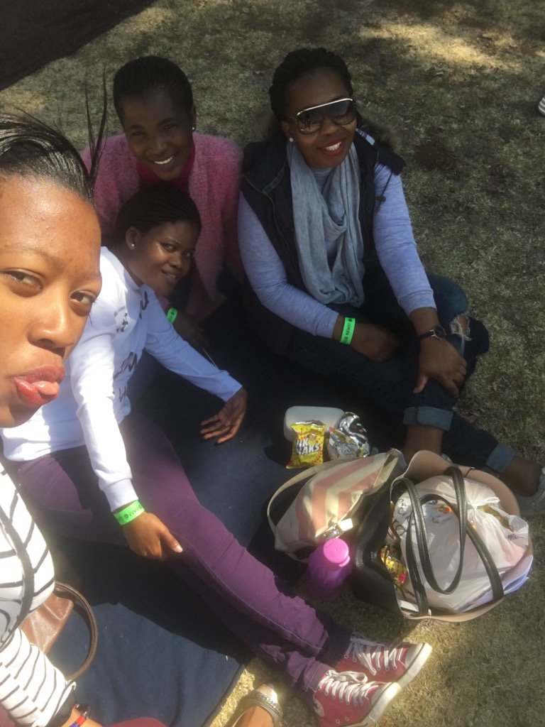 SibuuuM's tweet photo. #EmmarentiaLive @EdgarsMobile #EdgarsWD16 https://t.co/1ZA8HUQh0A