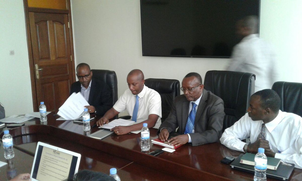 RwandAgriExport's tweet photo. #HEWorks and #NAEB (on behalf of @RwandaAgri) signed an MoU for #SilkDevelopment in #Rwanda https://t.co/DdfAh19lPo