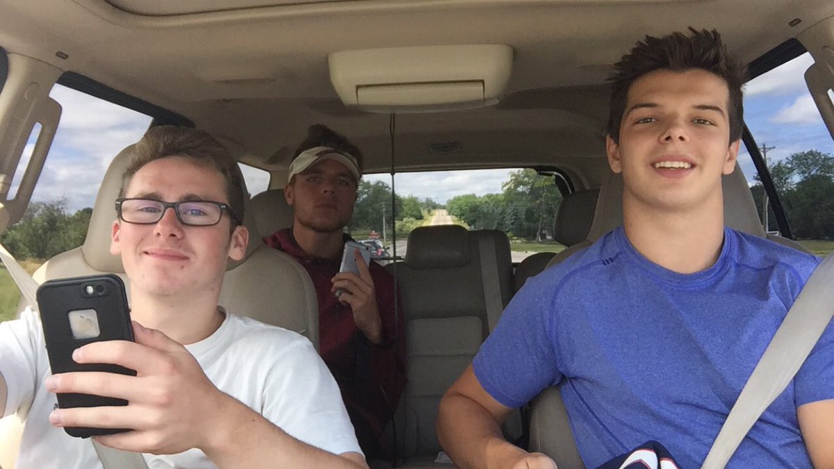 mtstaud's tweet photo. Happy birthday to my best friend. Hope you grow and have a great one @wildfong_keigan 😻❤️👅💯💯 #slayda https://t.co/34FtNlxFnN