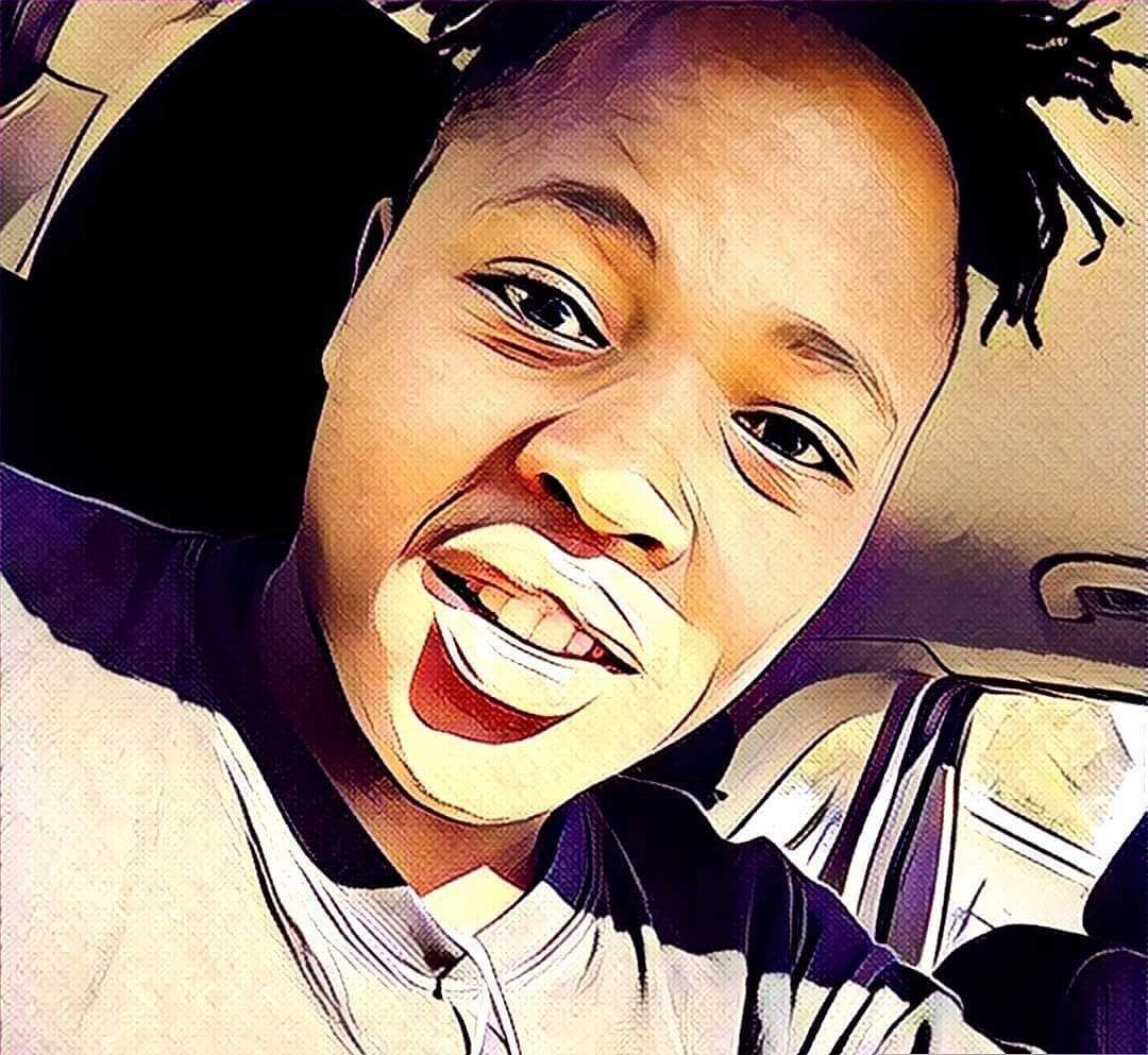 AFRIKANBXI's tweet photo. Thank You Lineo Majara 😊
Love It ❤
#AFRIKANBXI #ARTCLAN https://t.co/QlNvyYGart