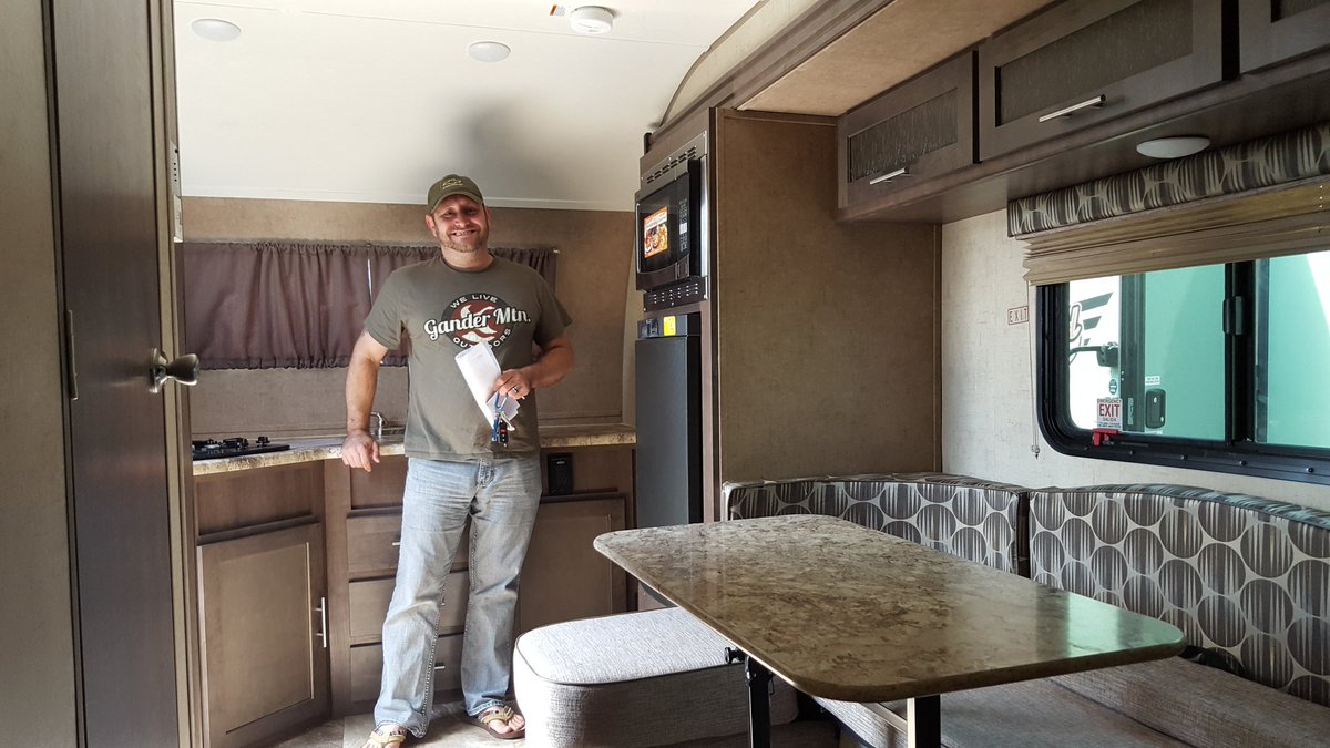 CodyHayesBand's tweet photo. Picked up a new #camper #rpod https://t.co/xTlHJEc0cE