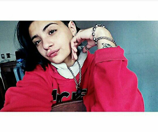 PuteriosOff's tweet image. igual de putas @conyytibaldoo @MatildaDiyo