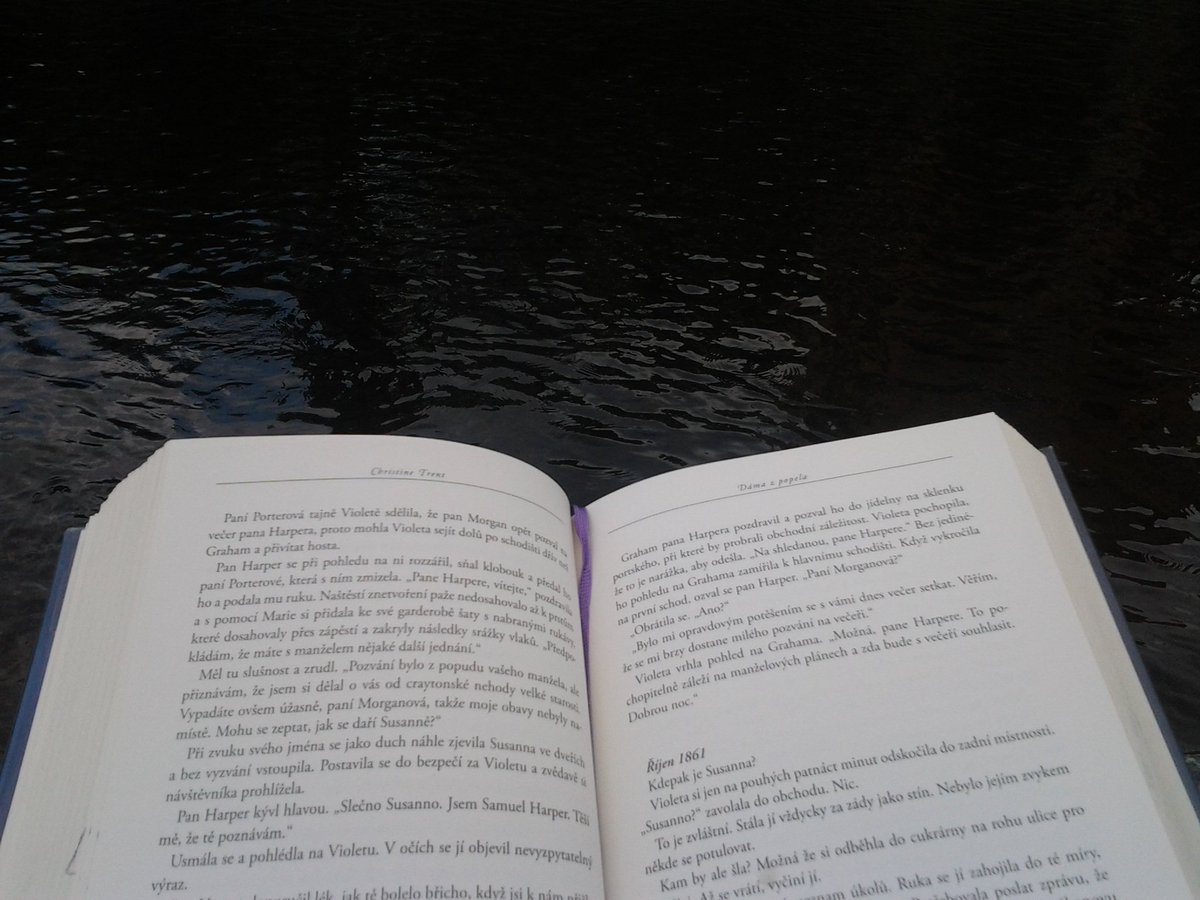 Zuza151's tweet photo. #BookLoversDay <3 https://t.co/lJ4Z3yXPgZ