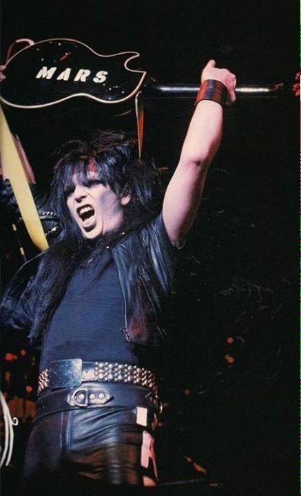 HeavyMetaLlml's tweet photo. #MickMars #MotleyCrue @mrmickmars @MotleyCrue 🤘🏻🤘🏻 https://t.co/HXfEmYE1m7