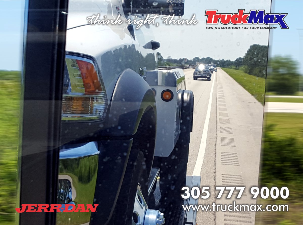truckmax's tweet photo. 1, 2, 3, 4, 5, delivering #NGS #NG #MPL40, #XLP. #TruckMax, towing solutions for your company. https://t.co/hoY1e8GuXq