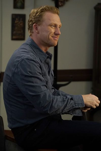 GreysABC's tweet photo. Happy Birthday to #GreysAnatomy's @TheRealKMcKidd! https://t.co/pFaiqiGL60