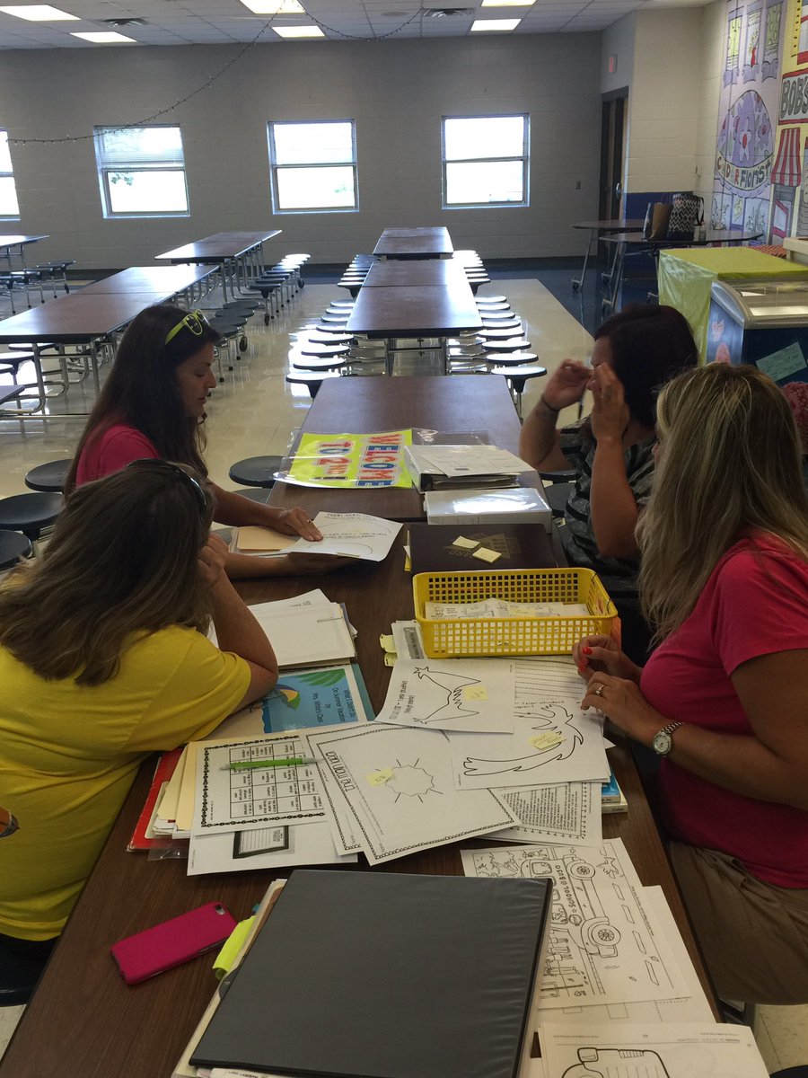 CDR_Elementary's tweet image. 2nd grade teachers hard at work preparing for the arrival of our awesome kids tomorrow! #GARRARDshines #TeamKid